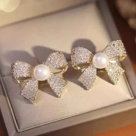 Jewelry - Elegant Pearl Bow Stud Earrings